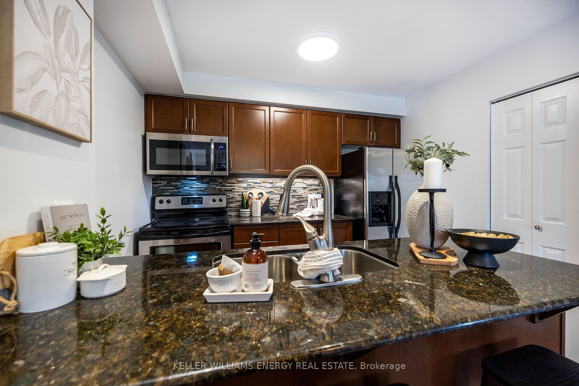 61 Clarington Blvd, ##304