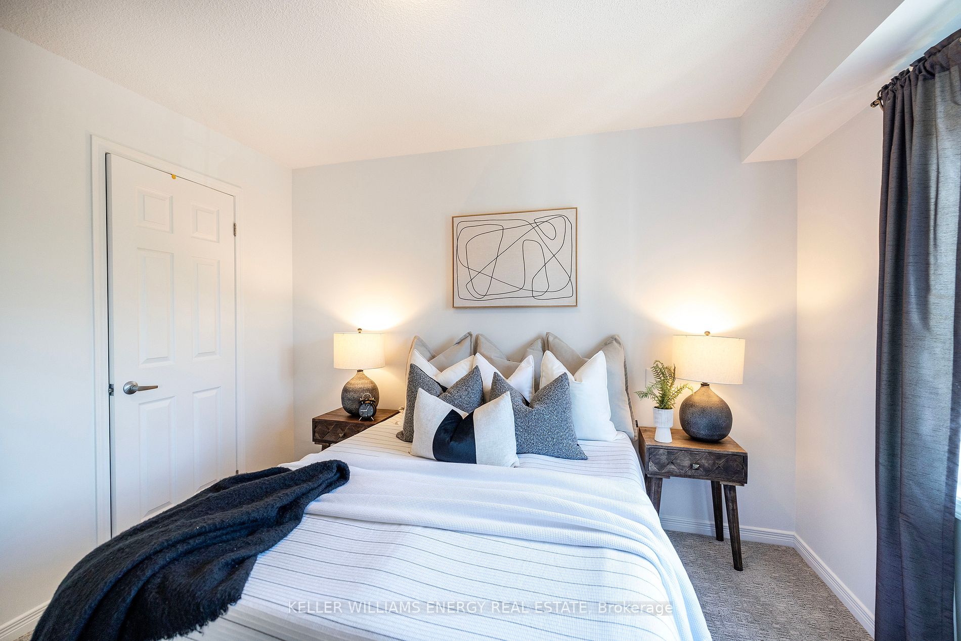 61 Clarington Blvd, ##304