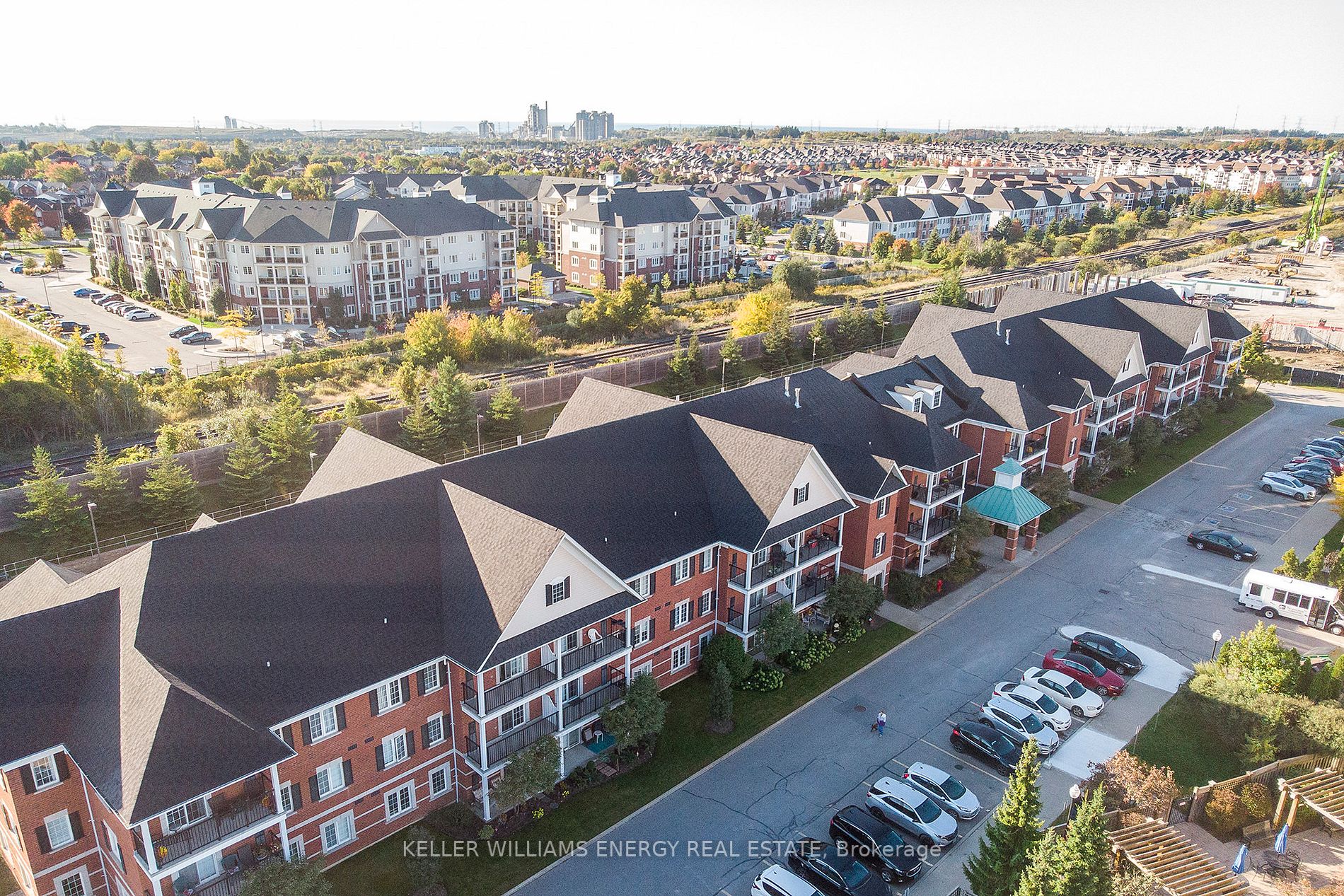 61 Clarington Blvd, ##304