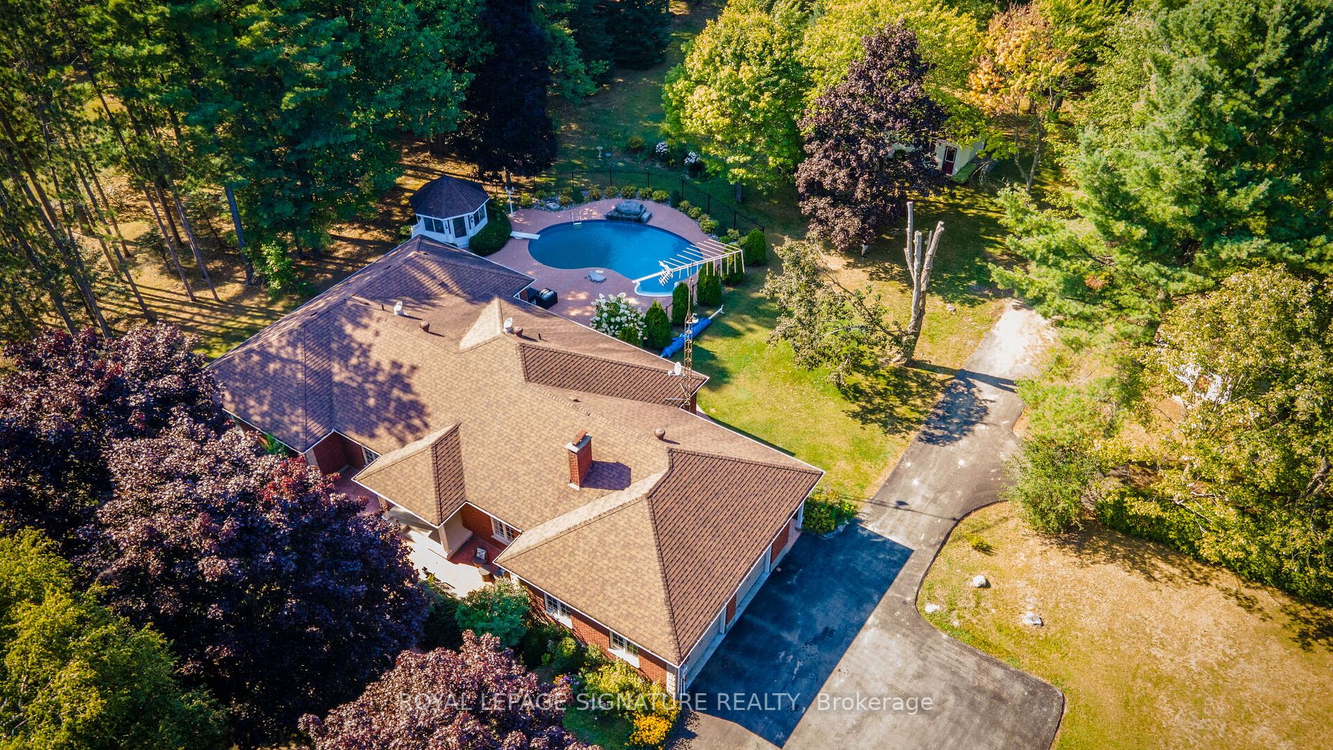 21 Sumac Rd
