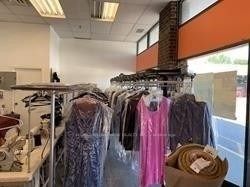 601 Dundas St W