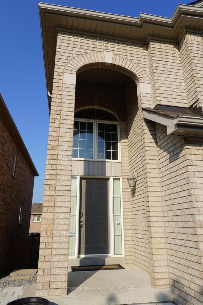 31 Shapland Cres E