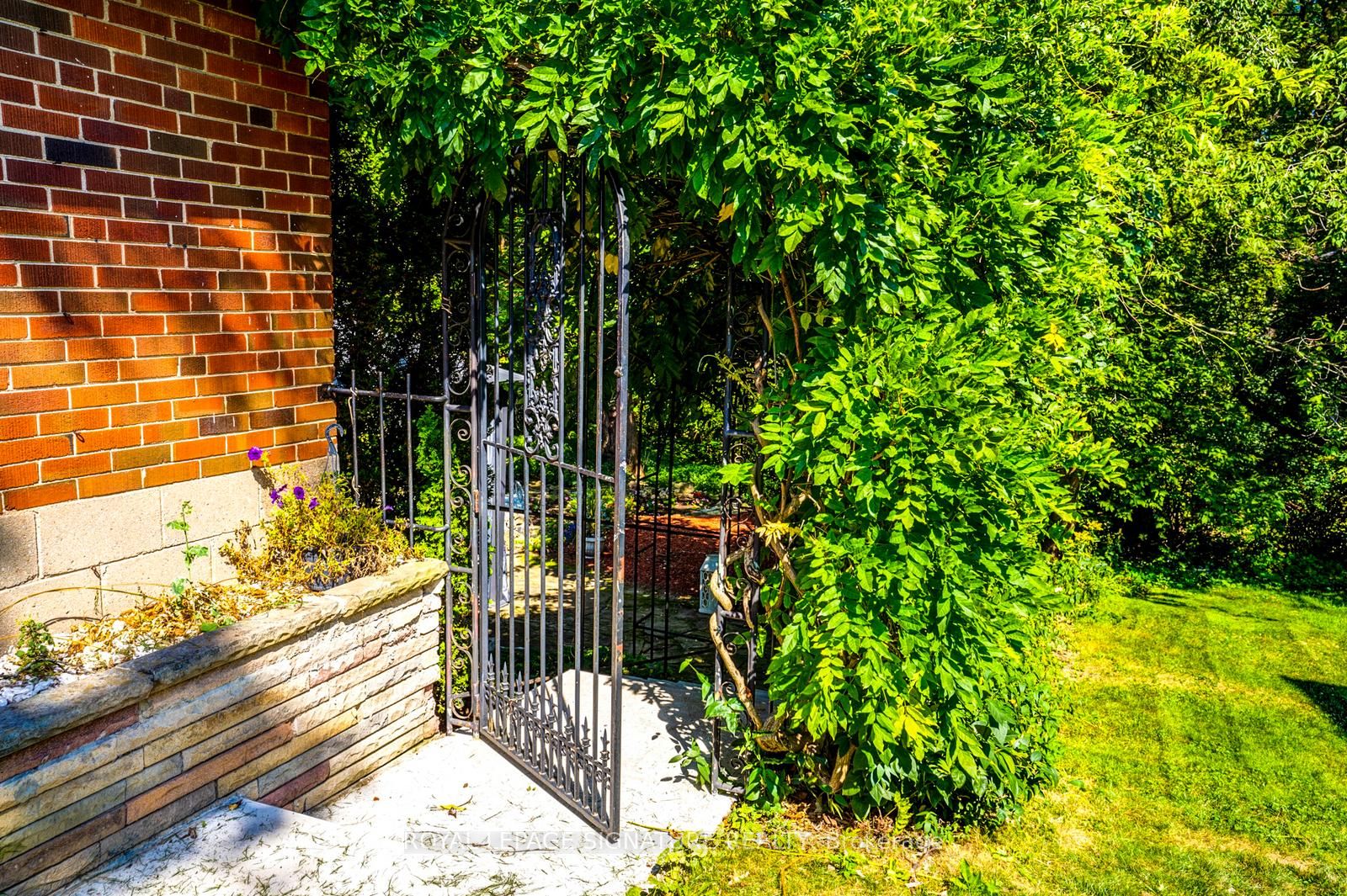 79 Midland Avenue