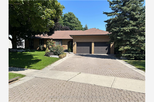 499 Reynolds St, Whitby