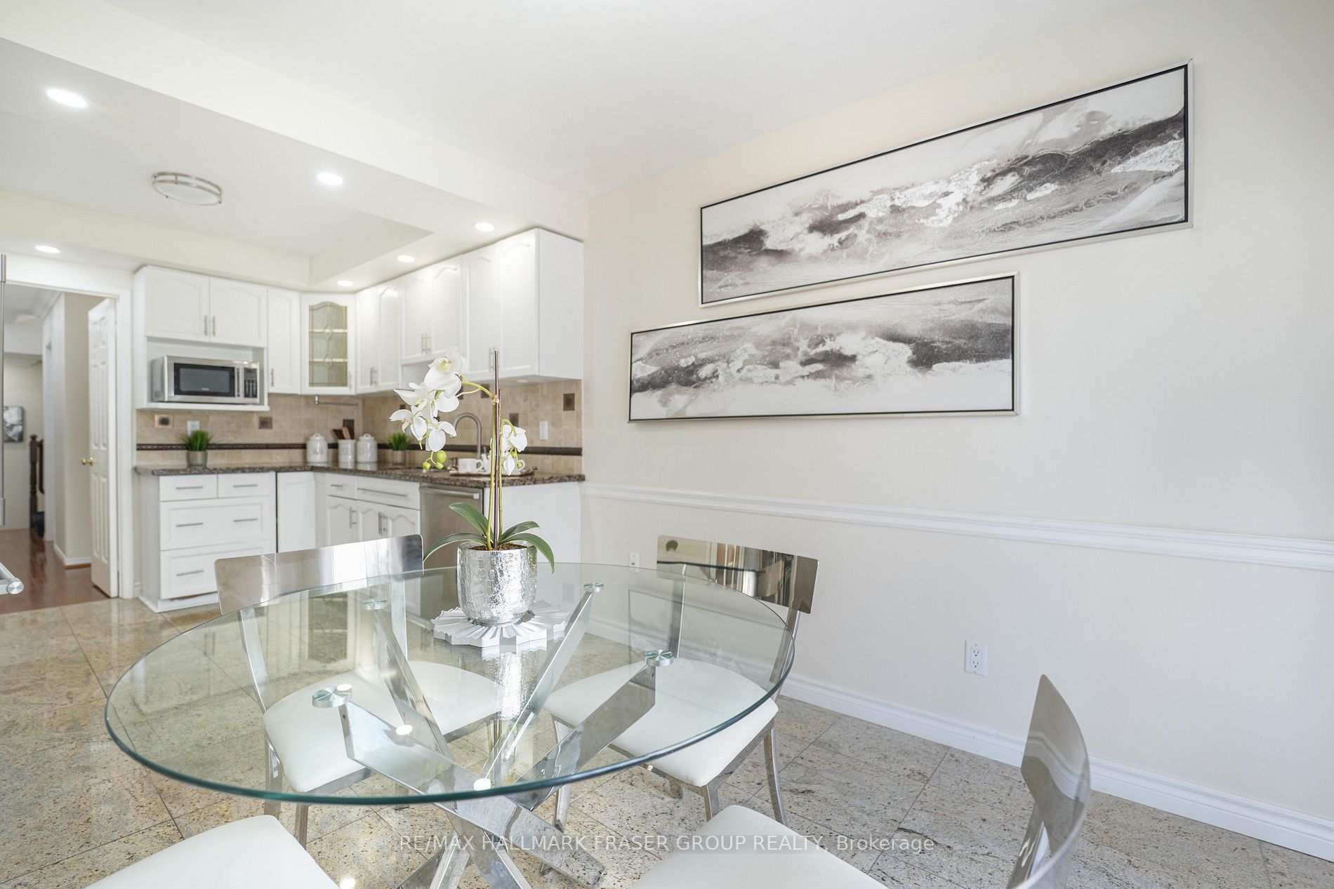 2121 Lynn Heights Drive