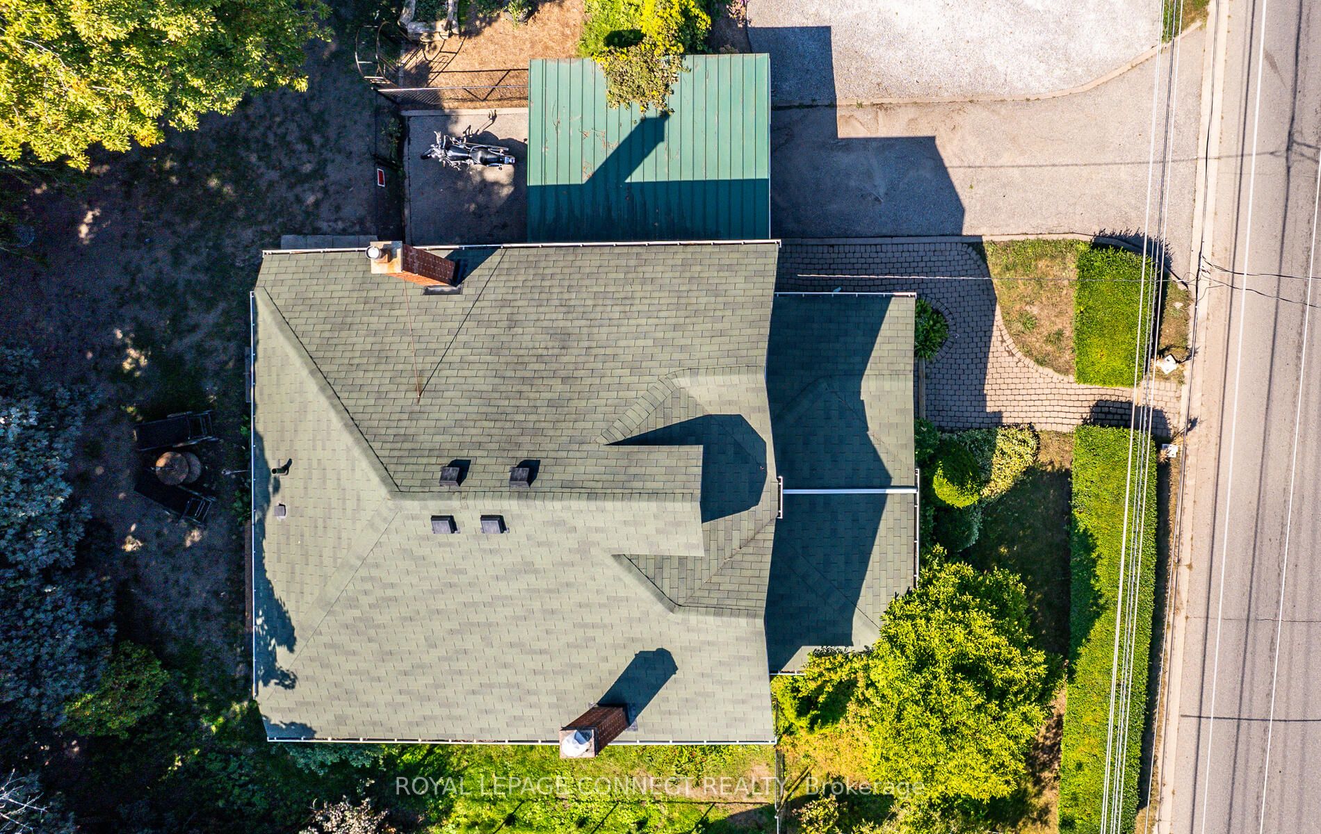 38 Scugog St