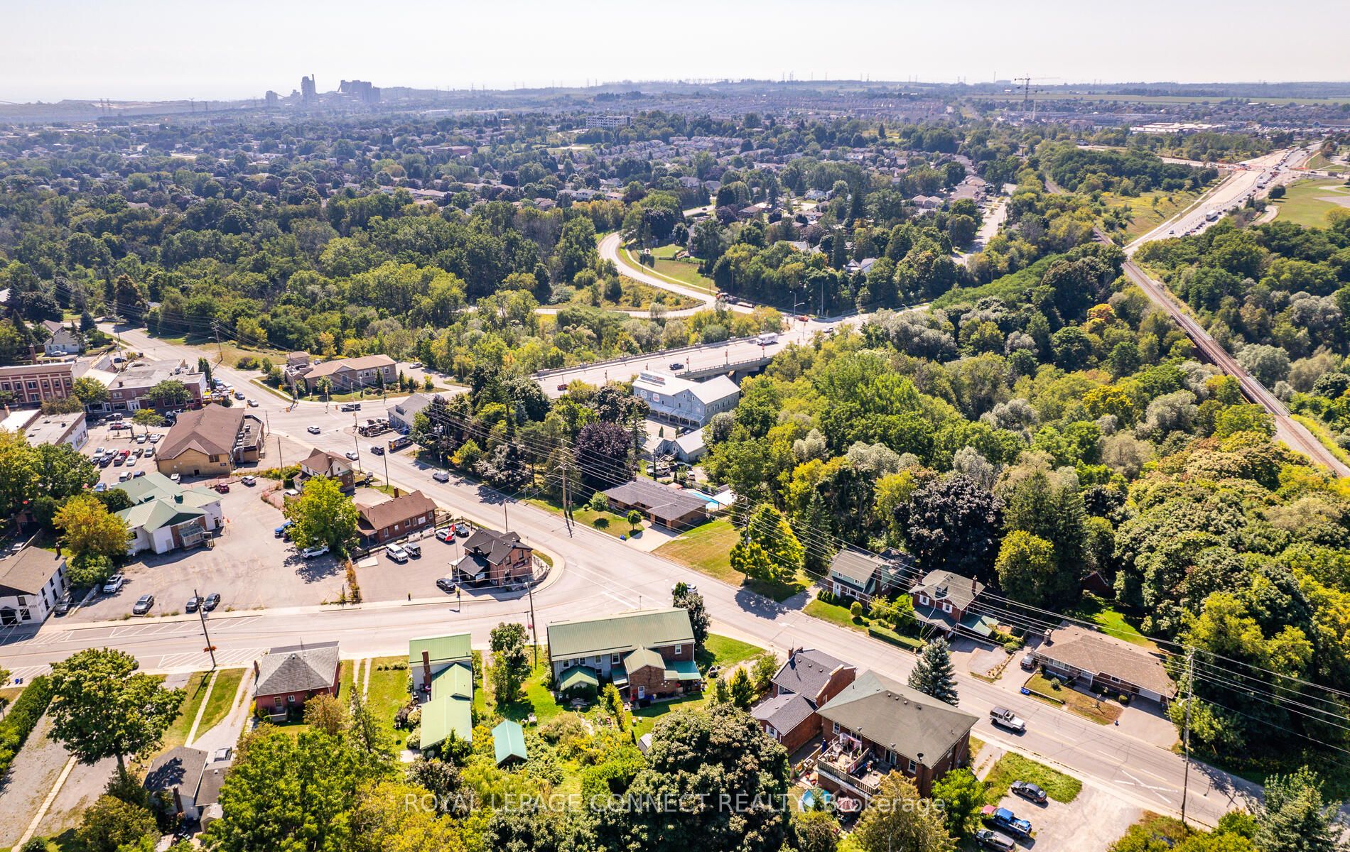 38 Scugog St