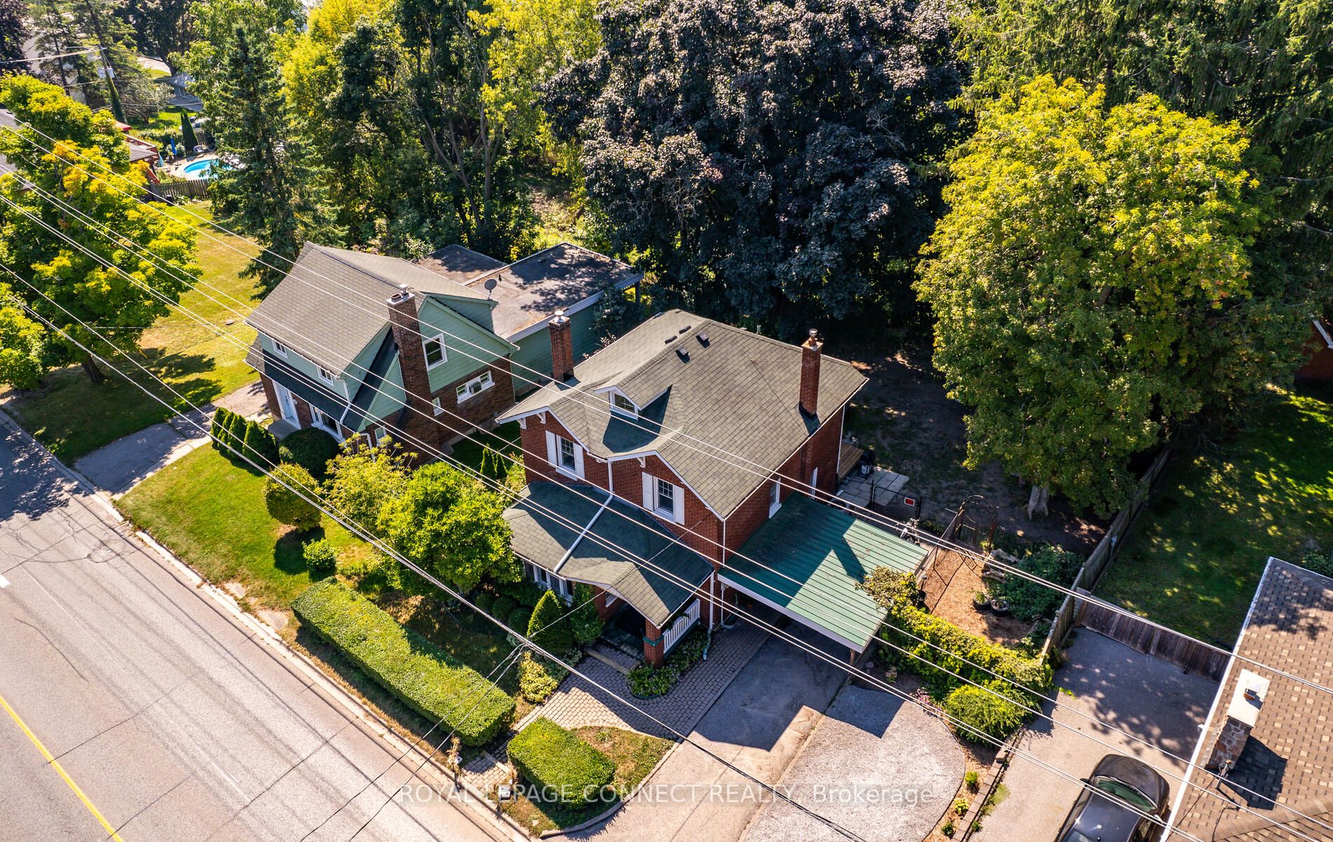 38 Scugog St