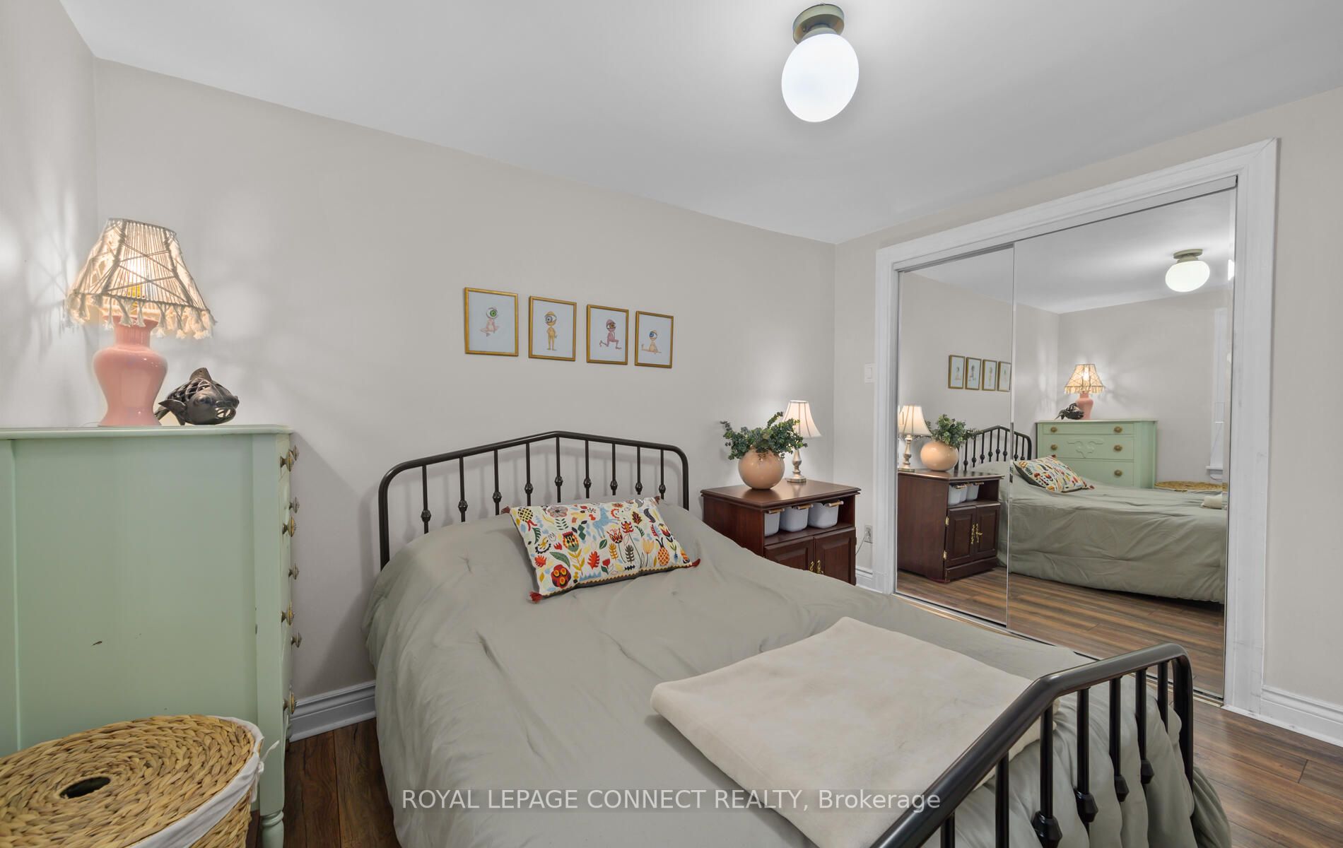 38 Scugog St