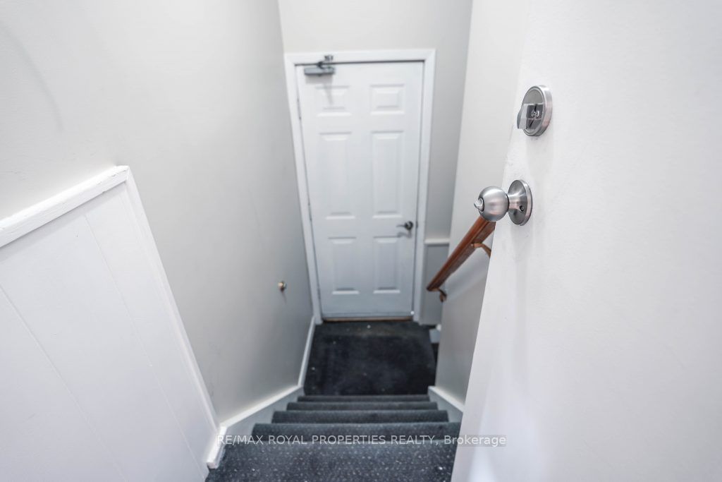 122 Arthur St N, #Bsmt
