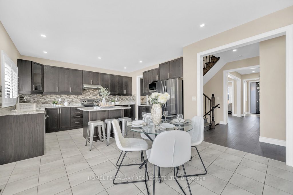 11 Donald Powell Cres
