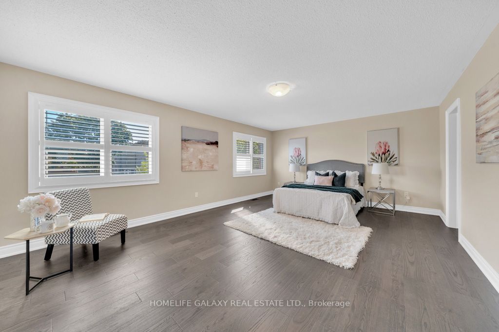 11 Donald Powell Cres