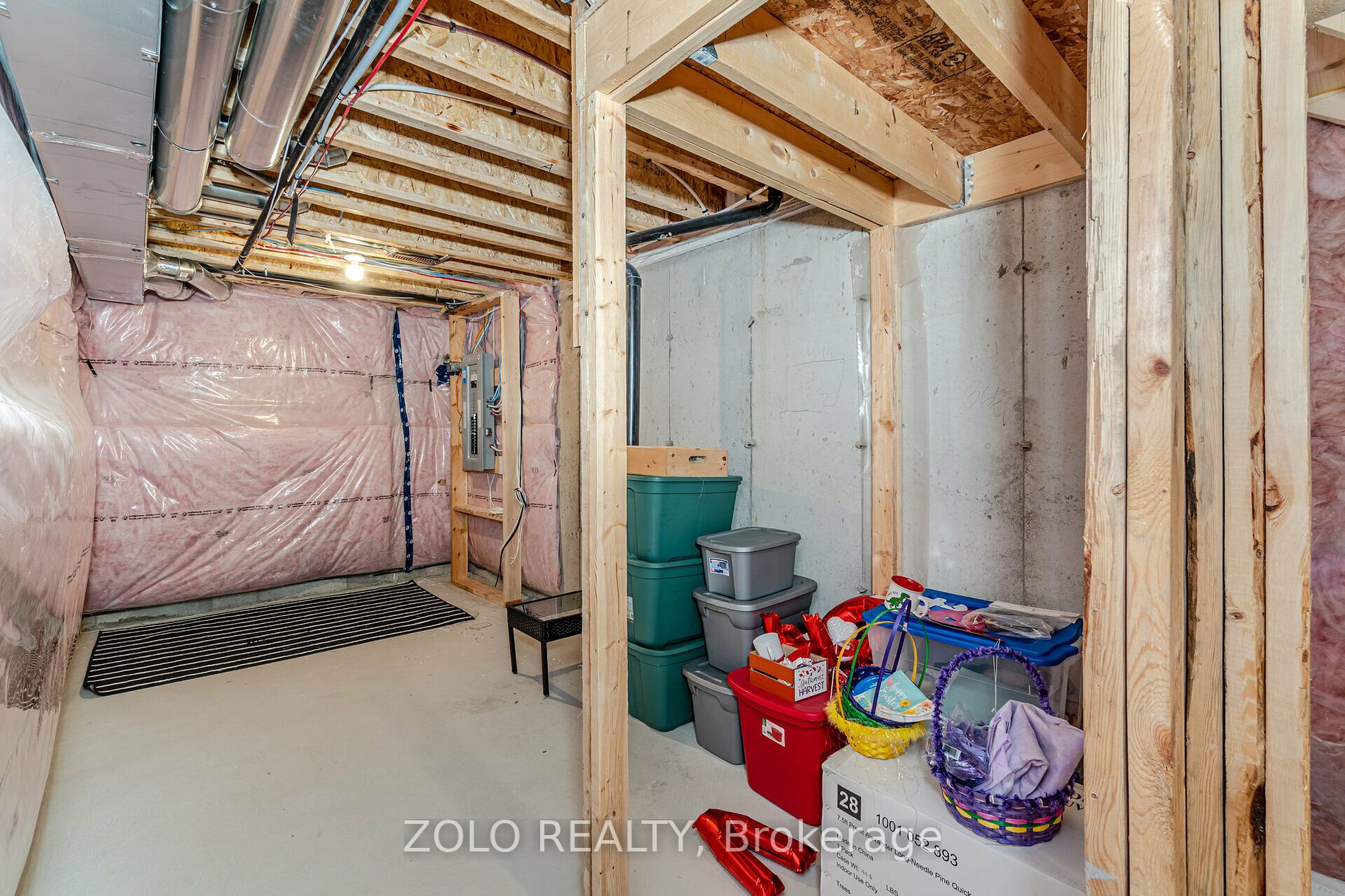 135 Laing Dr N