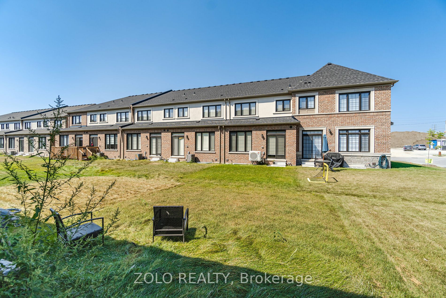 135 Laing Dr N
