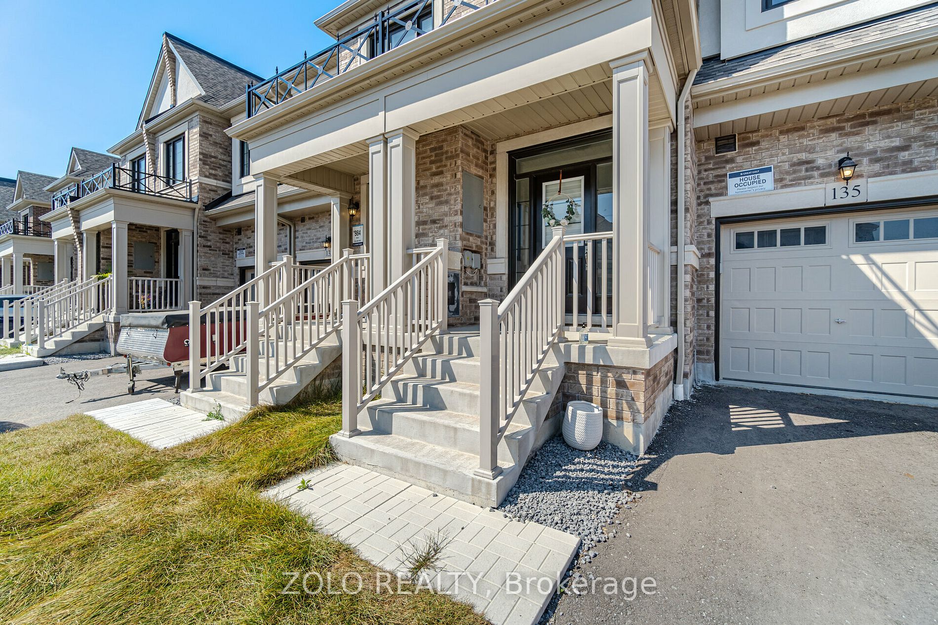 135 Laing Dr N