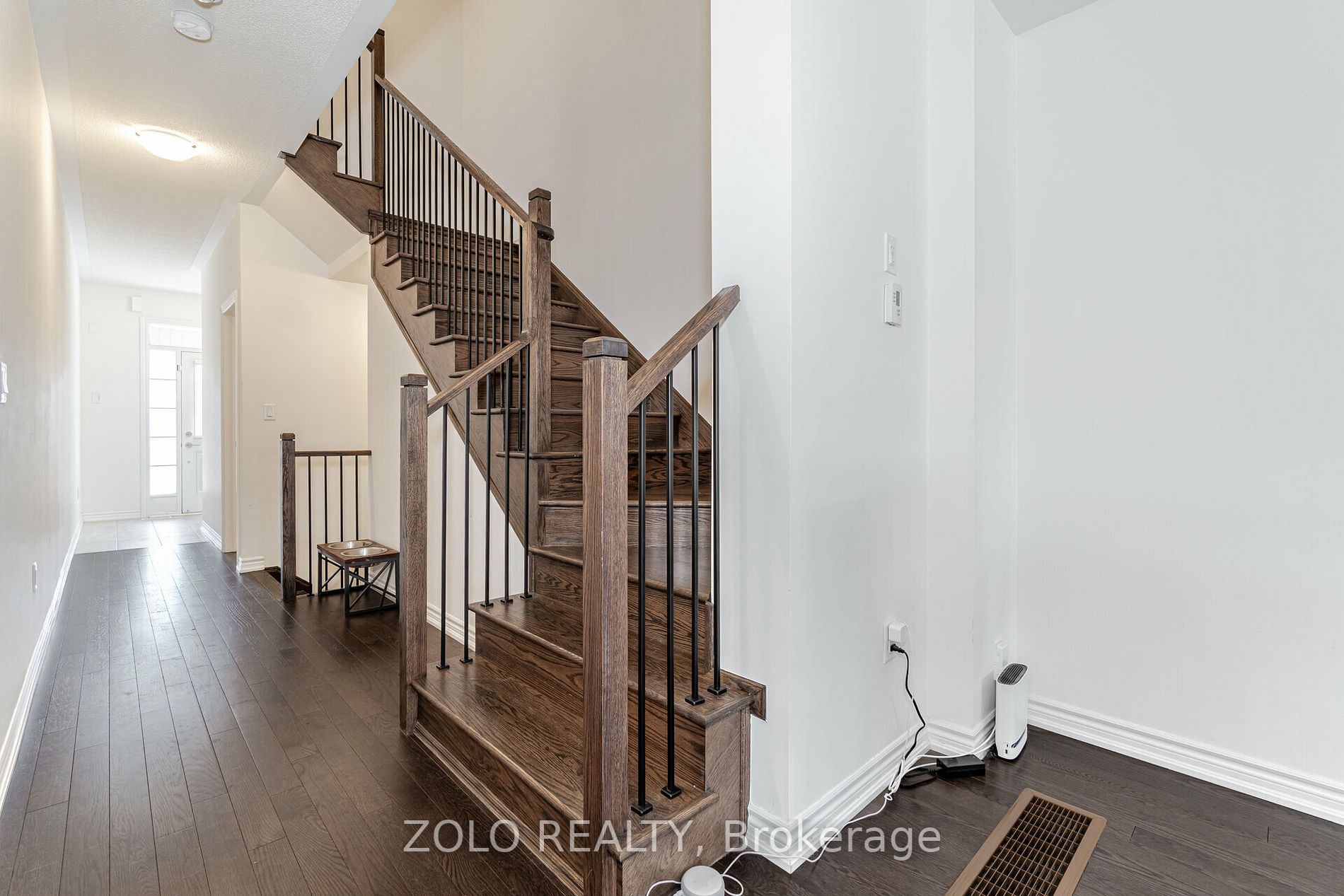 135 Laing Dr N