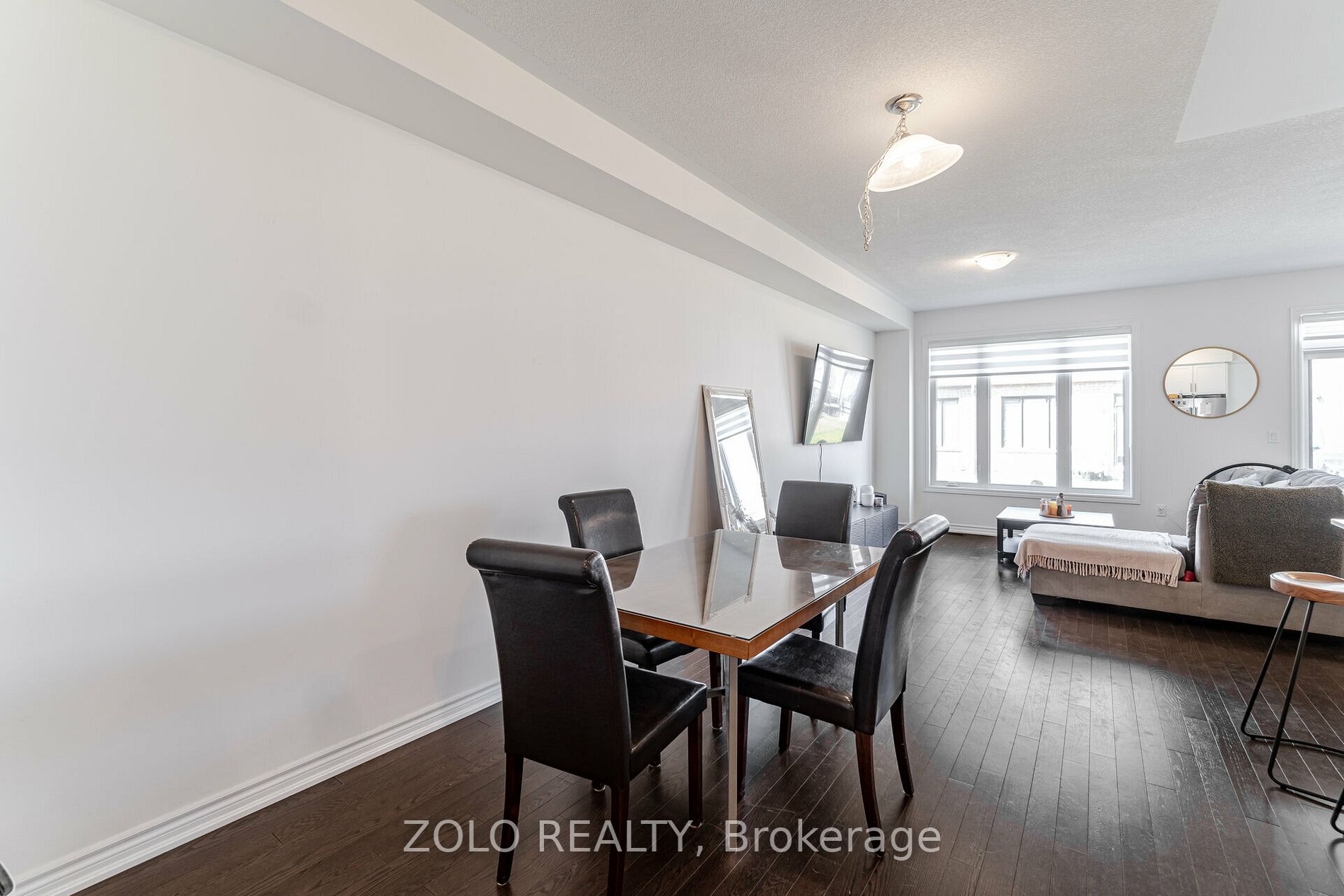 135 Laing Dr N
