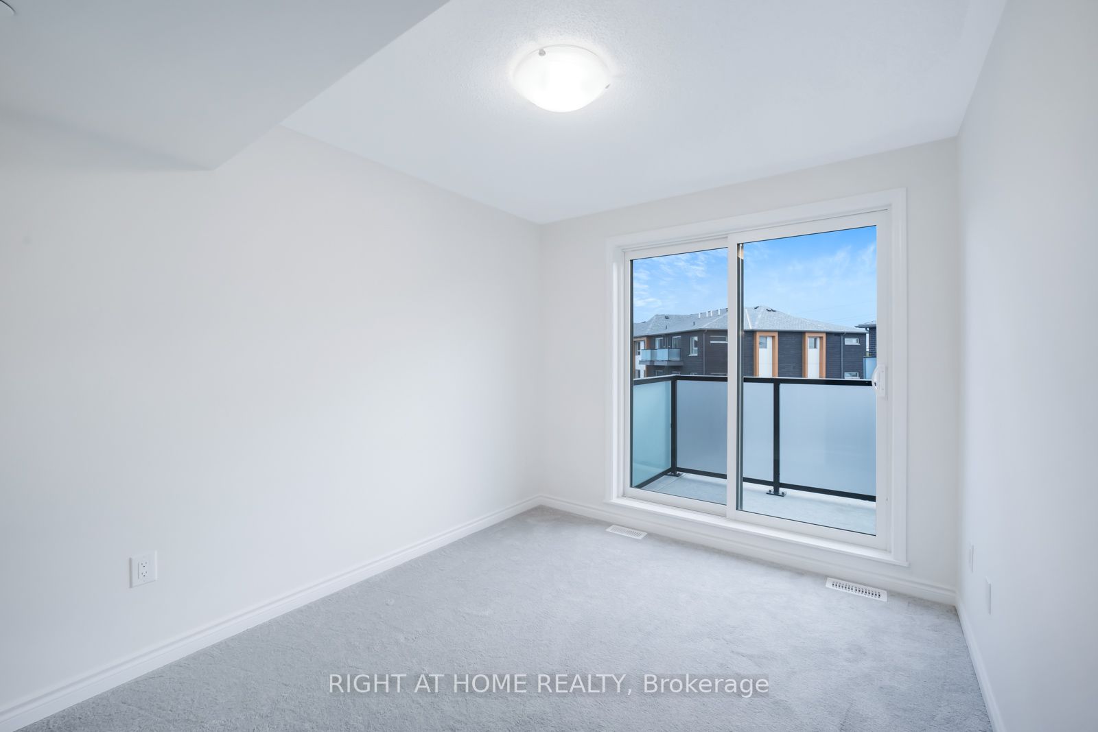 2787 Eglinton Ave E, #341