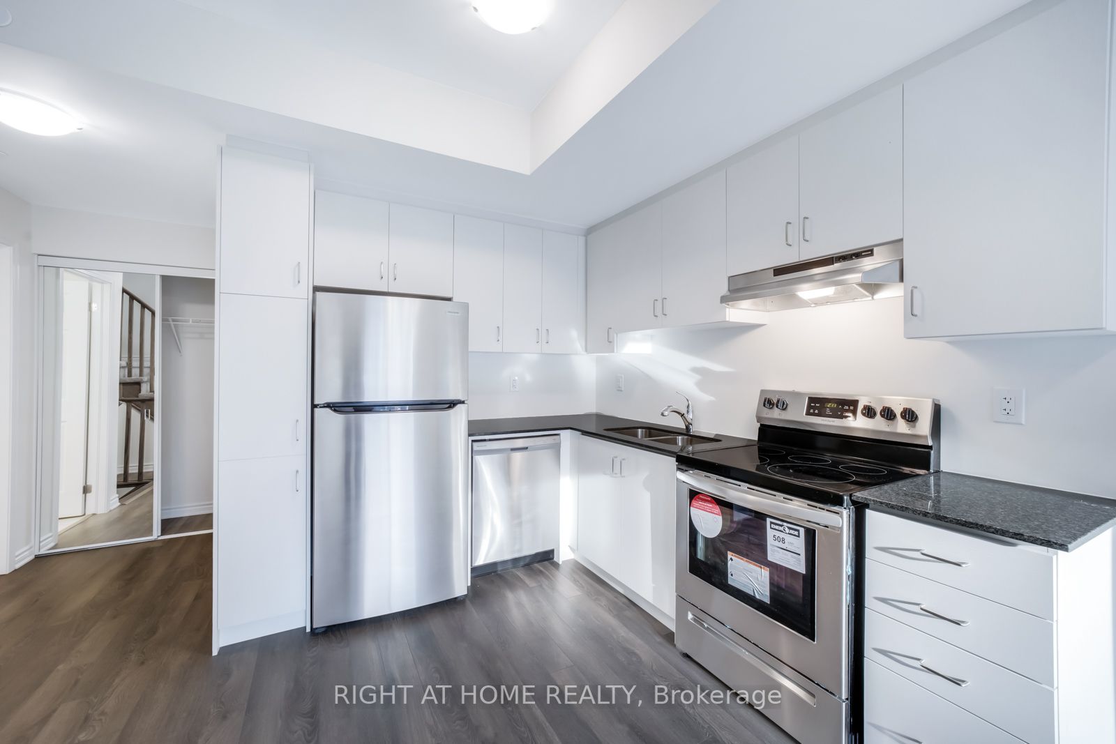 2787 Eglinton Ave E, #341