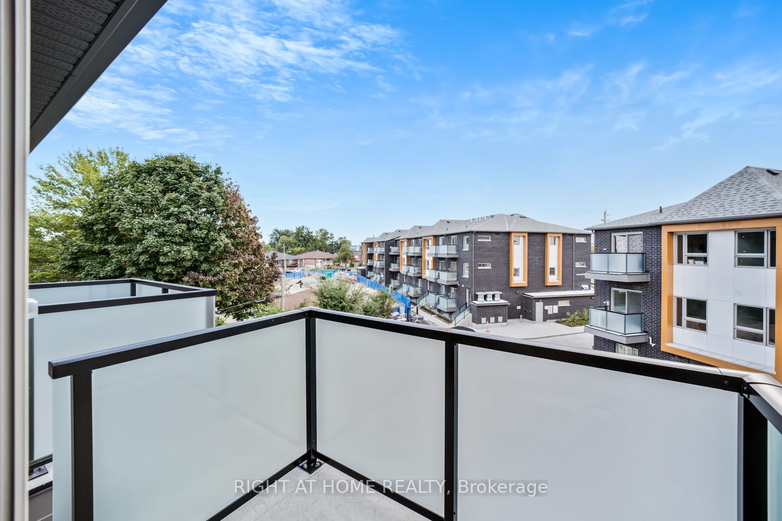 2787 Eglinton Ave E, #341