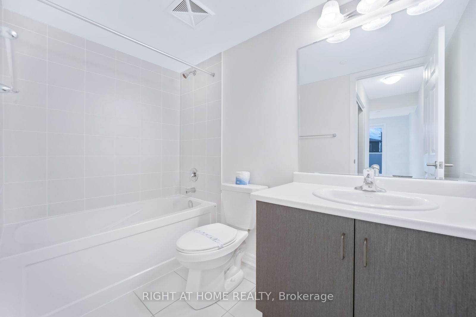 2787 Eglinton Ave E, #341
