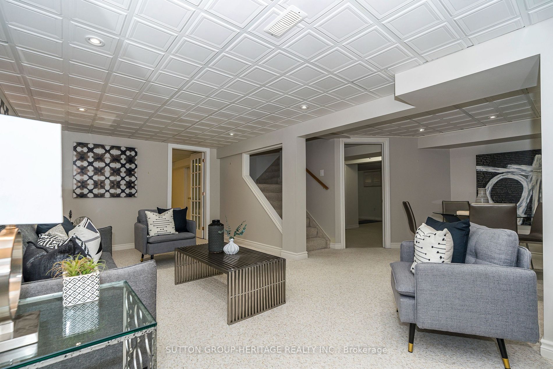 9 Balsdon Crescent