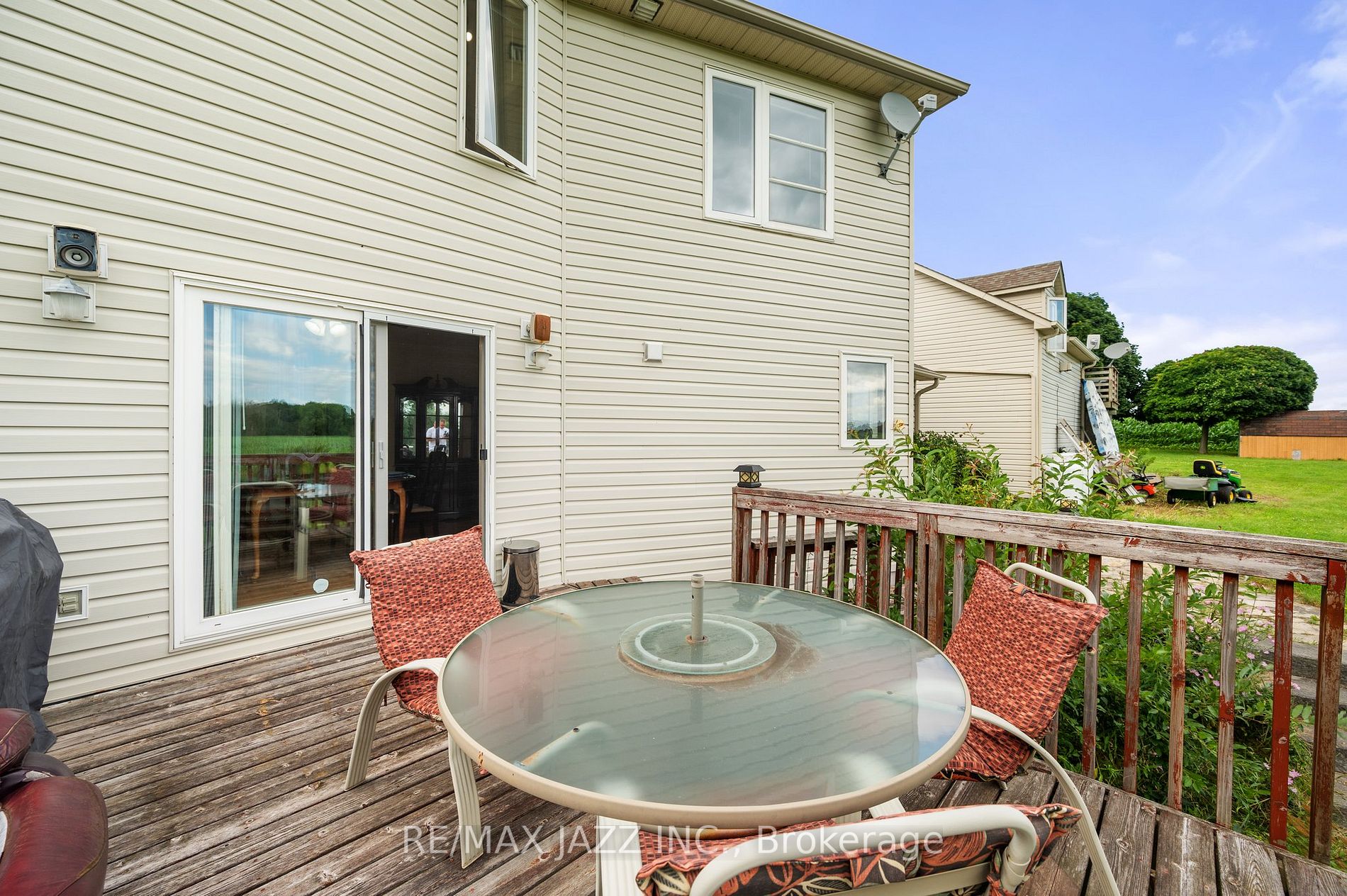 3810 Edgerton Rd