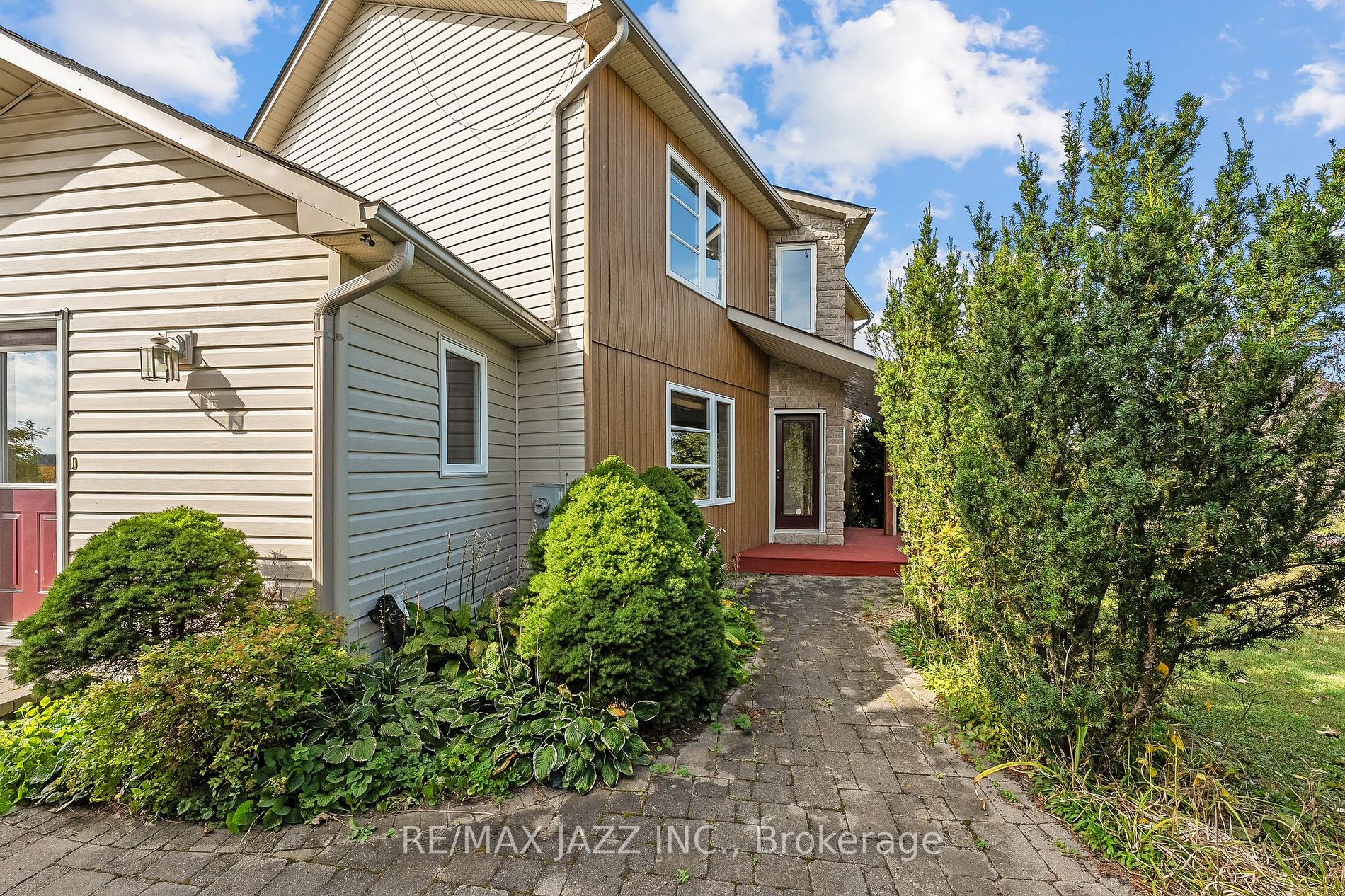 3810 Edgerton Rd