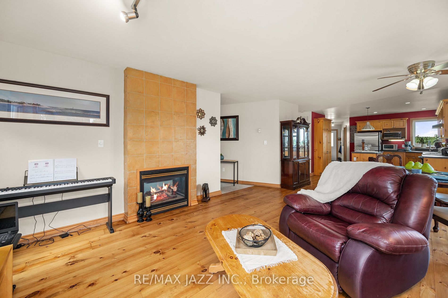 3810 Edgerton Rd
