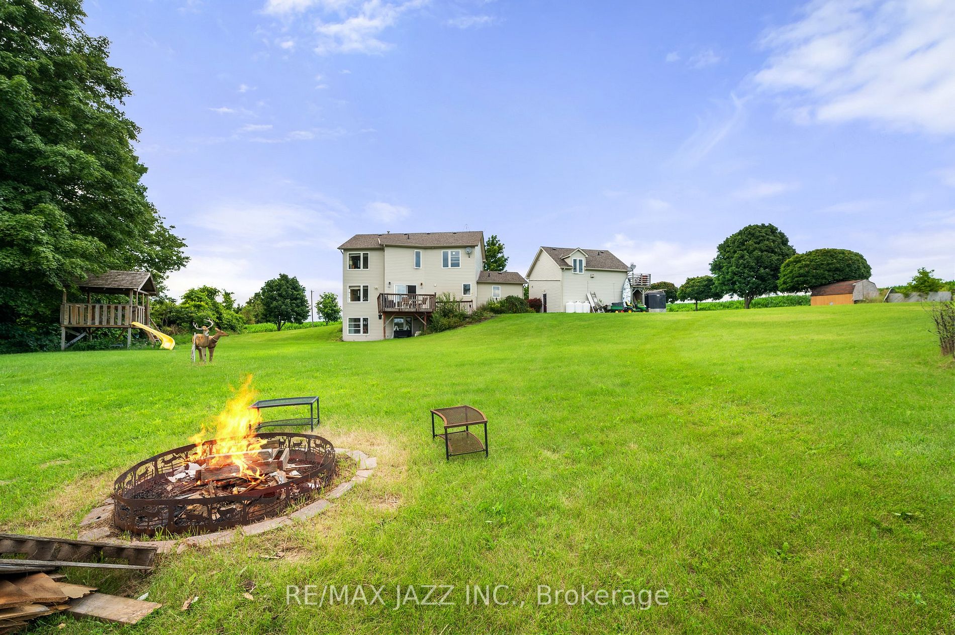 3810 Edgerton Rd