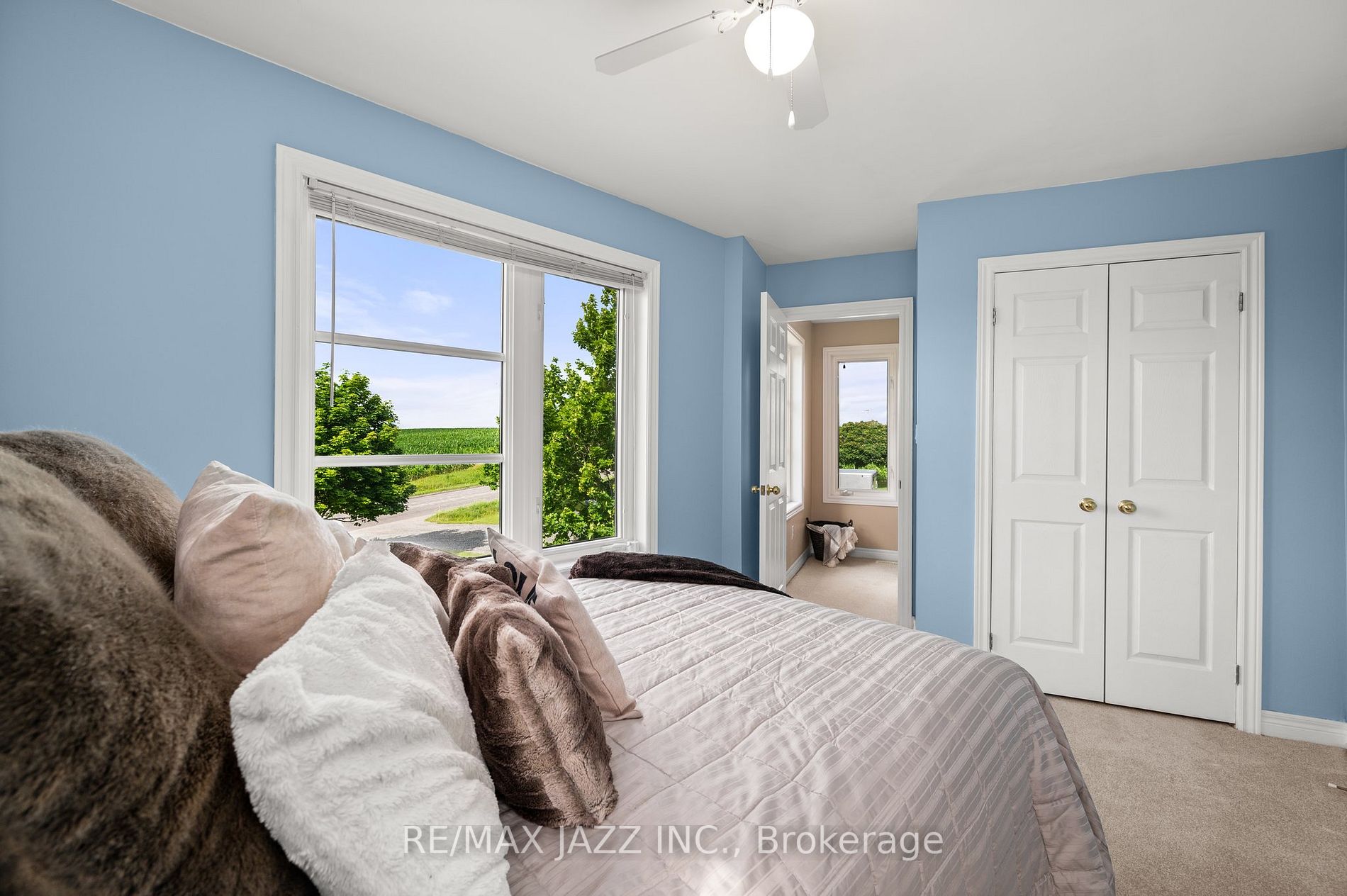 3810 Edgerton Rd