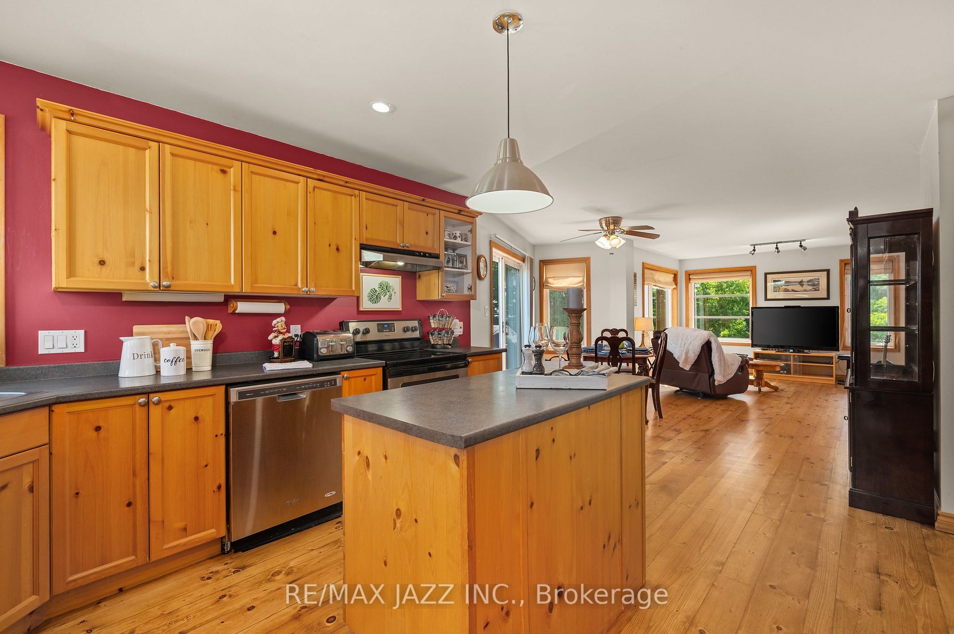 3810 Edgerton Rd
