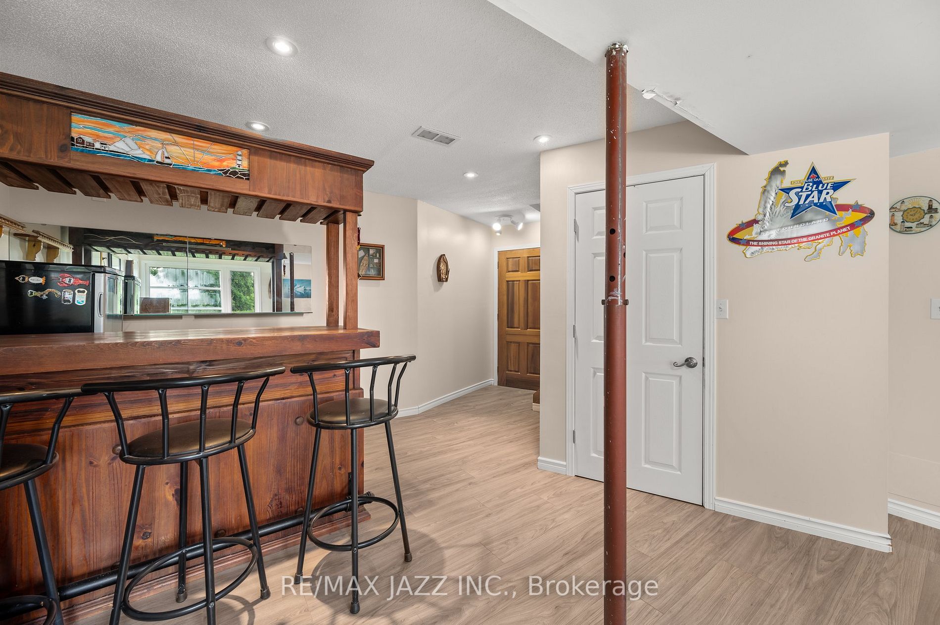 3810 Edgerton Rd