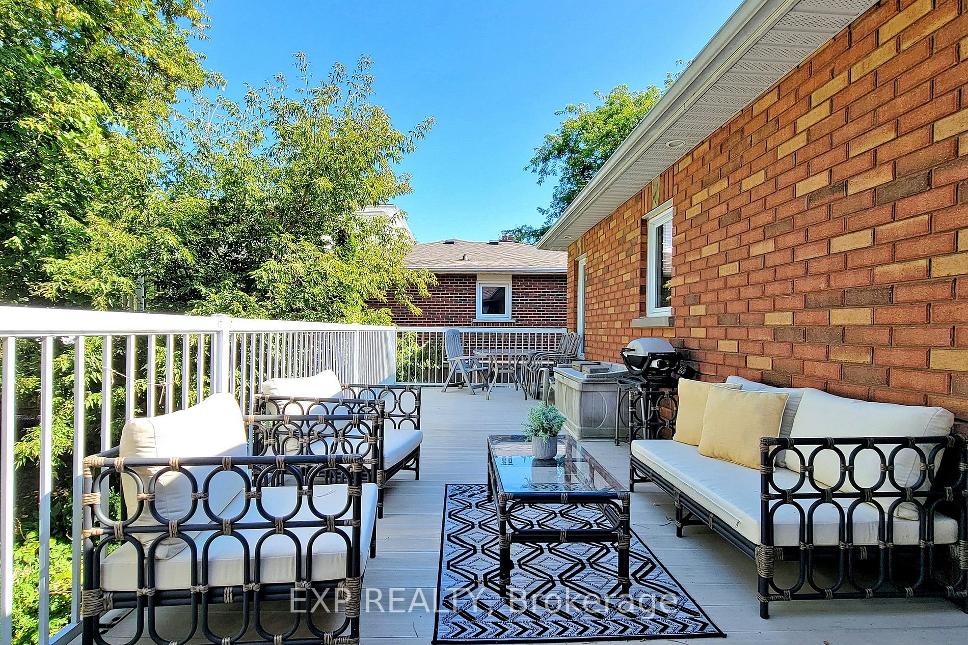 557 Pine Ridge Rd