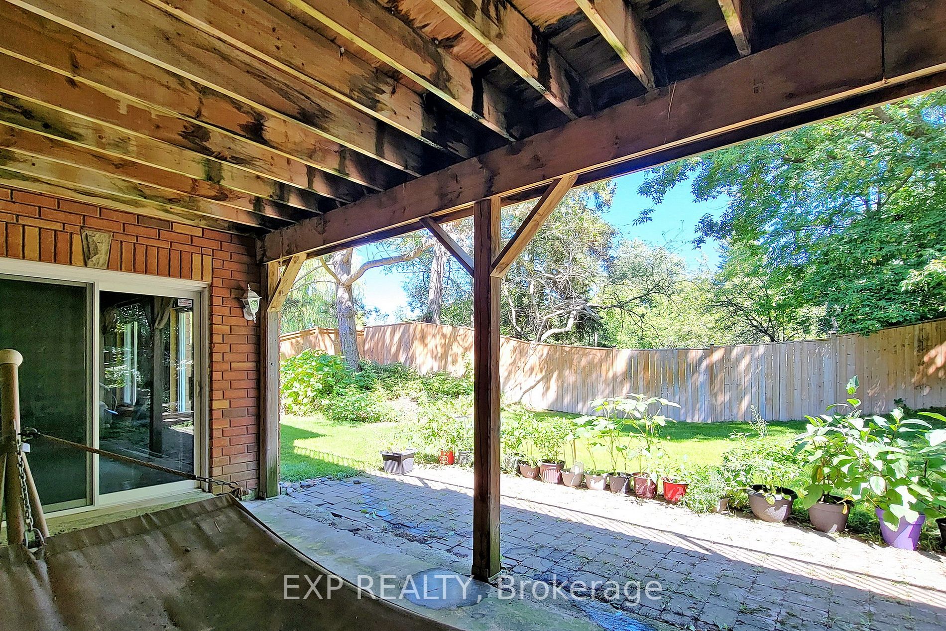 557 Pine Ridge Rd