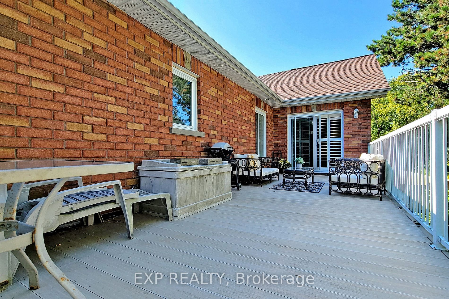 557 Pine Ridge Rd