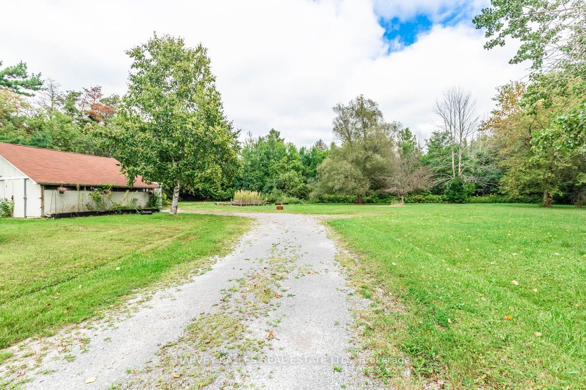 601 Townline Rd N