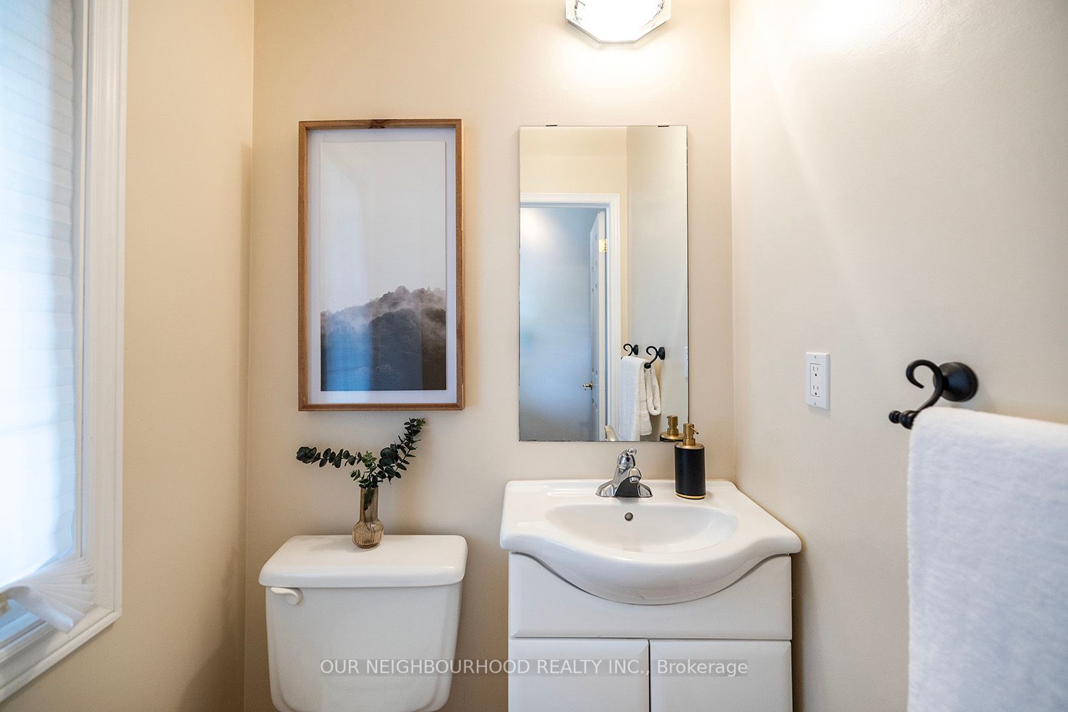 10 Bassett Boulevard, #204