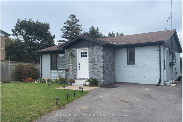 911 Greenwood Cres, Whitby