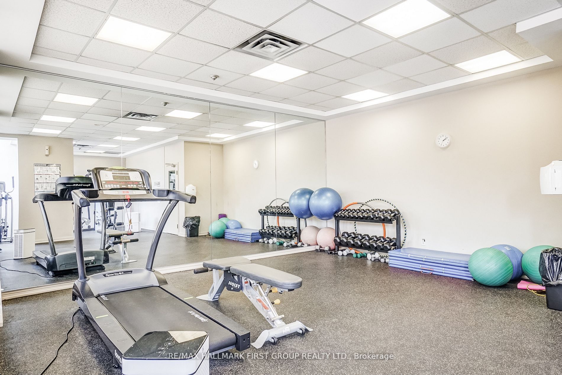 711 Rossland Road, #501