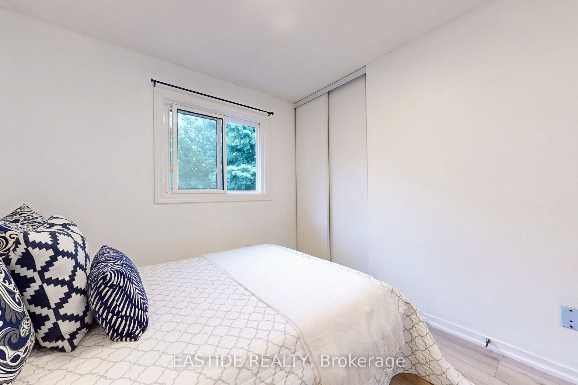 101 Daniels Cres