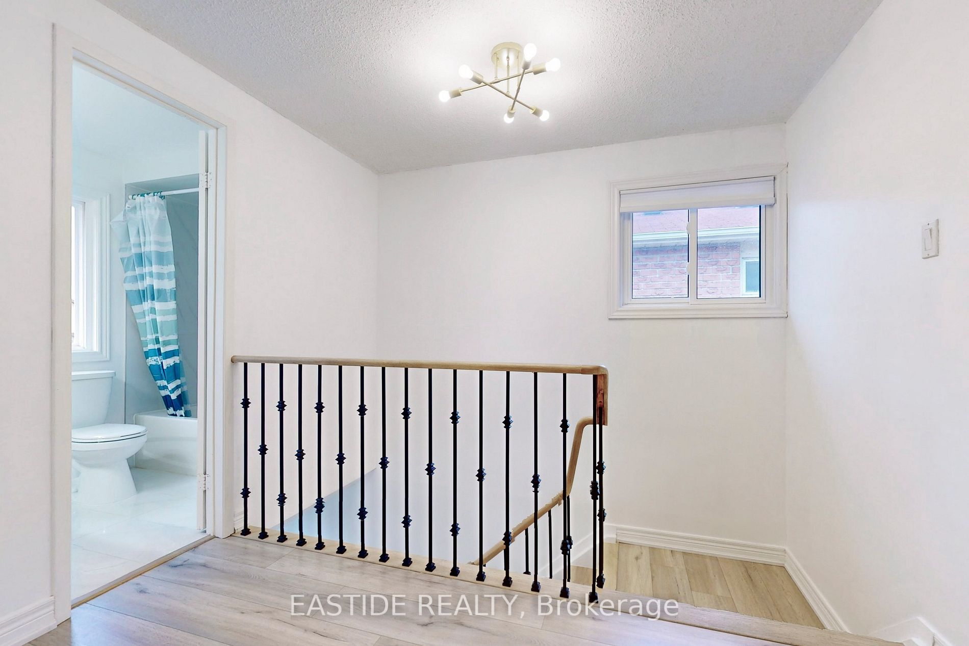 101 Daniels Cres