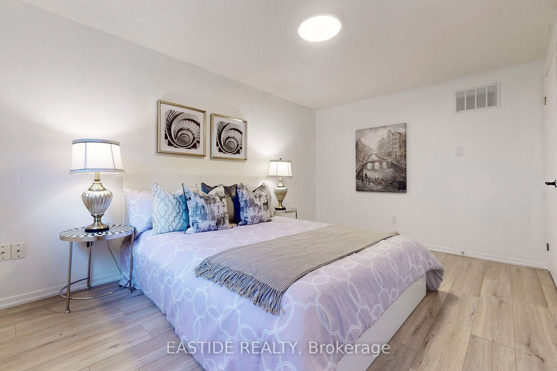 101 Daniels Cres