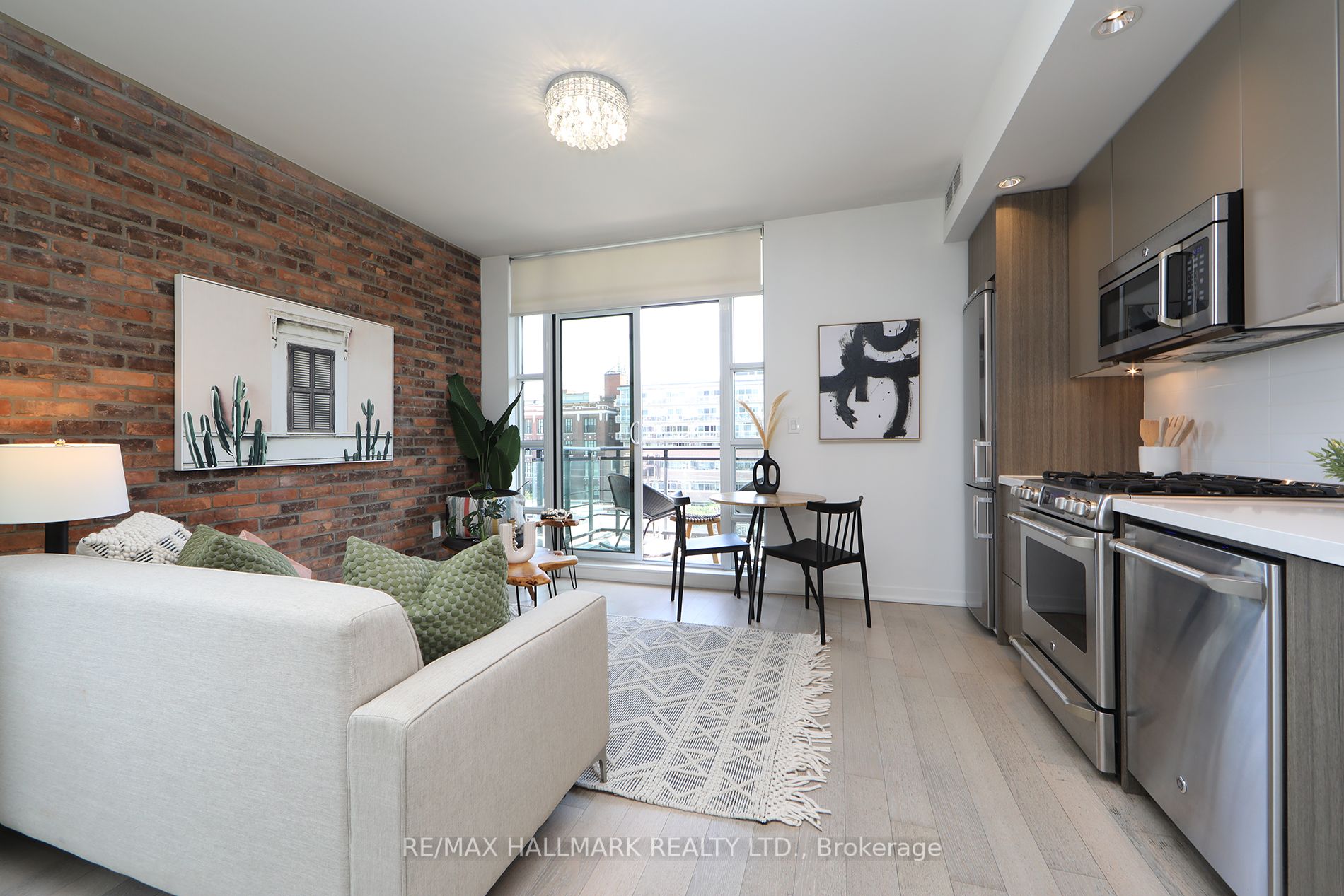 88 Colgate Ave, #631