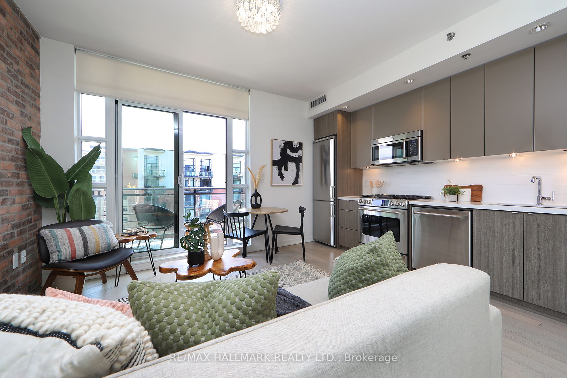 88 Colgate Ave, #631
