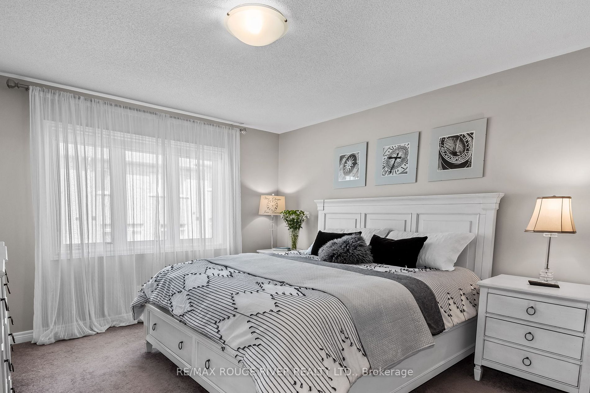 73 Rimrock Cres