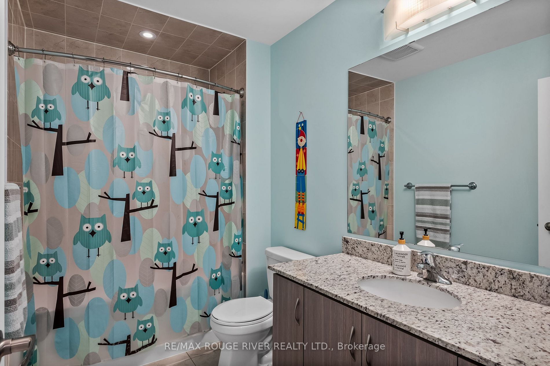 73 Rimrock Cres