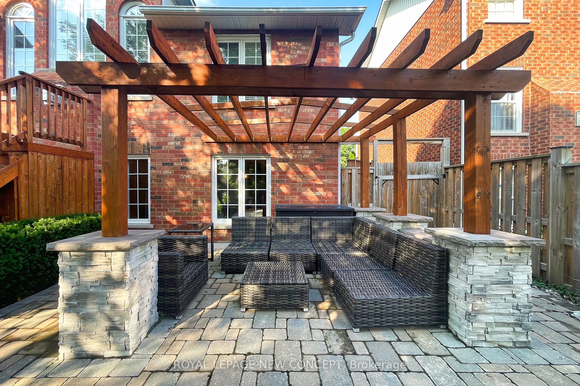 122 Elizabeth Street