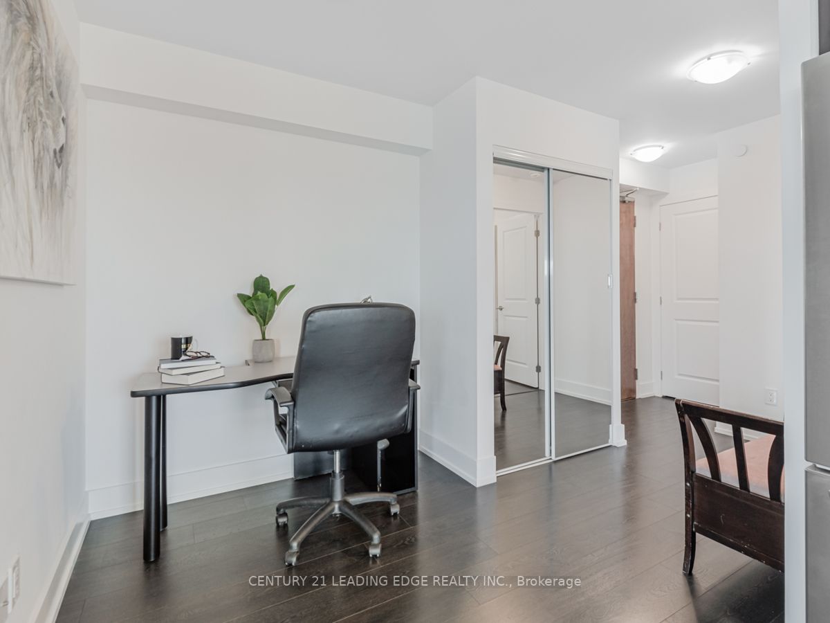 1215 Bayly Street, #504