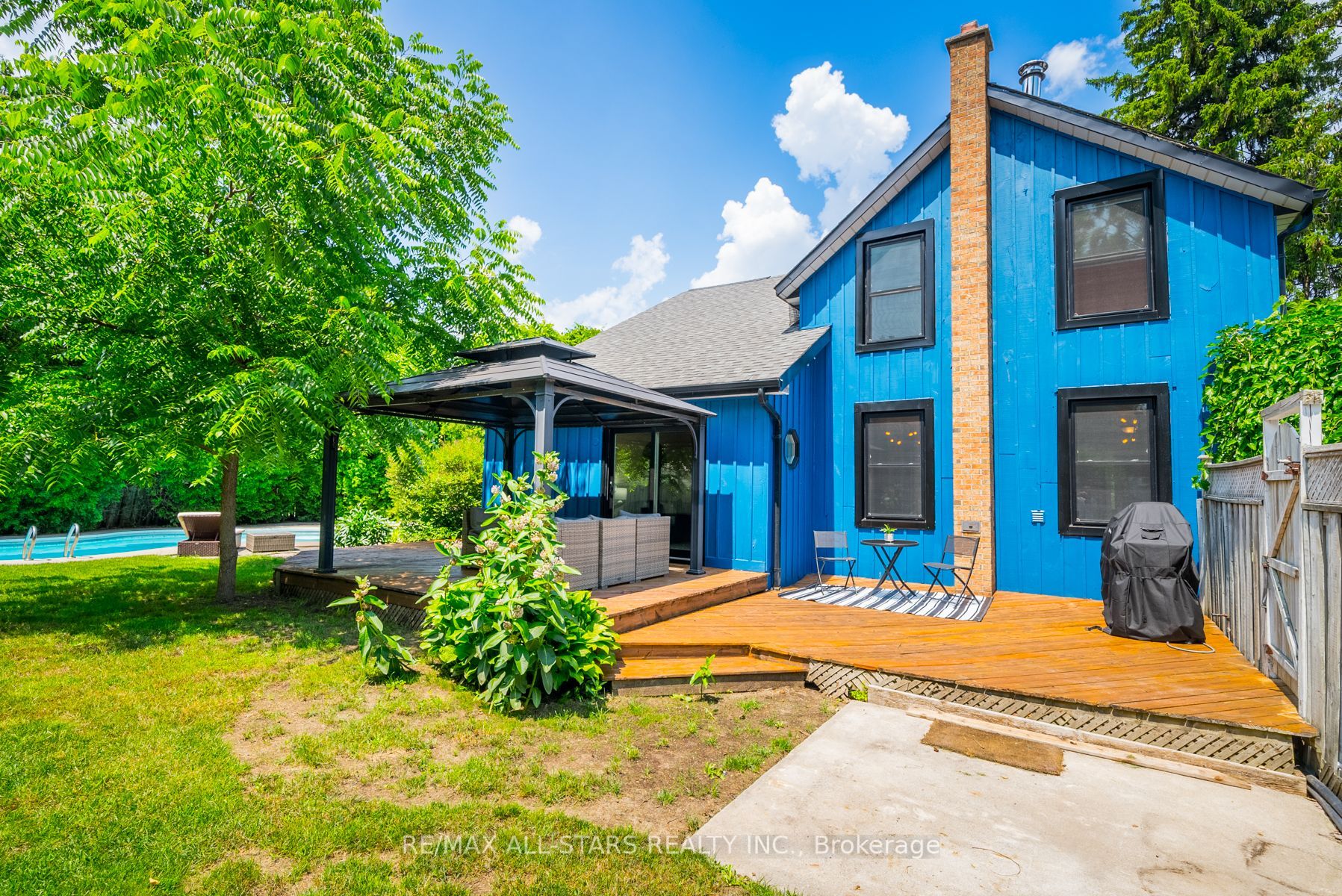 48 Union Ave